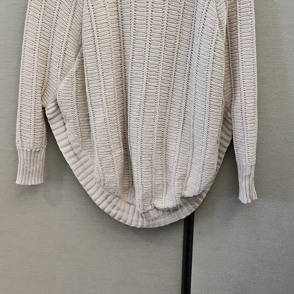 Angel of the North Sweater Size Small - Picture 7 of 14